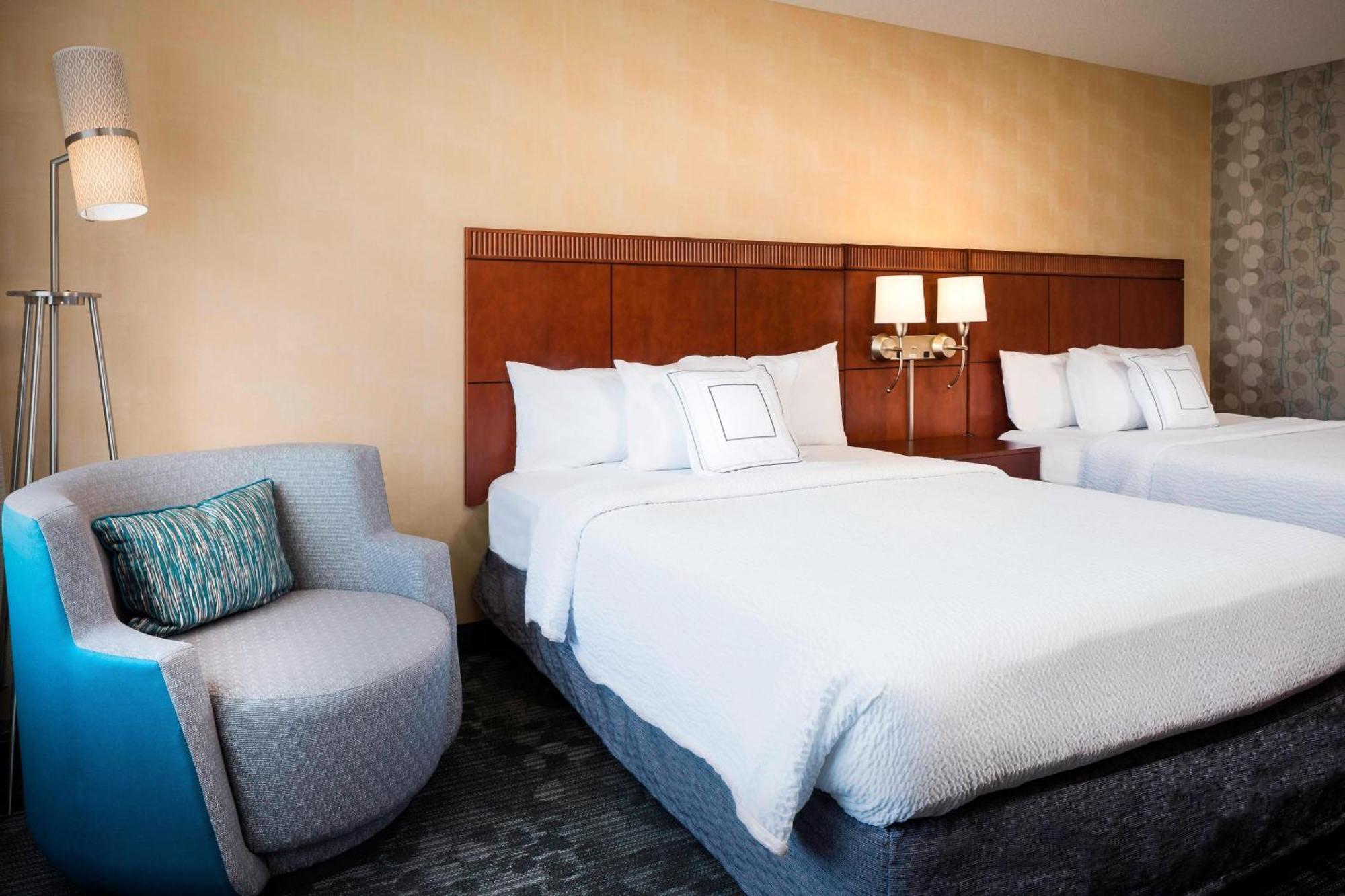 Courtyard By Marriott Kansas Hotel Shawnee