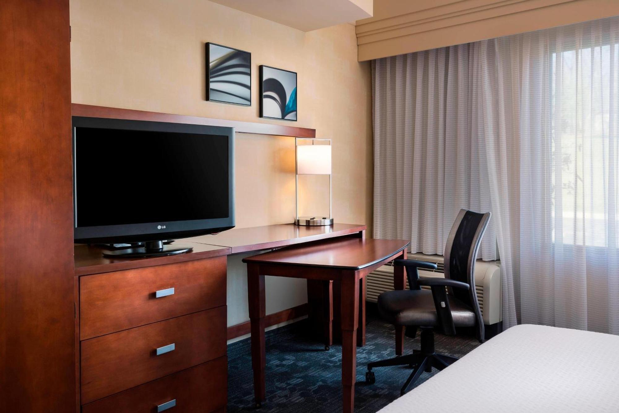 Courtyard By Marriott Kansas 3* Shawnee